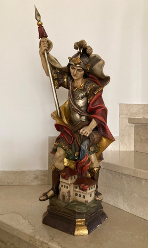 Holzfigur handgeschnitzt