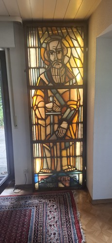 Beleuchtetes kirchenfenster - beleuchtetes,