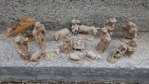 Holz krippe figuren geschnitzt - holz,