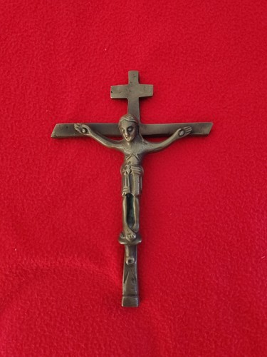 Wandkreuz mit jesusfigur aus - mit,
