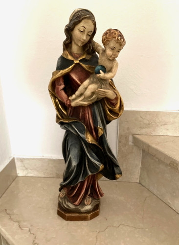Große madonna mit kind - große,